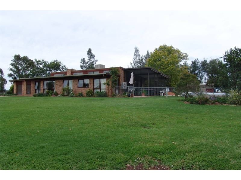 117 Martins Lane, Tamworth NSW 2340