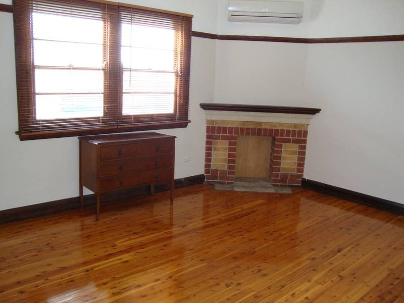 18 George Street, Tamworth NSW 2340