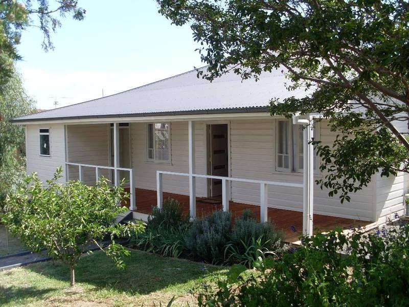 6 Chelmsford Street, Tamworth NSW 2340
