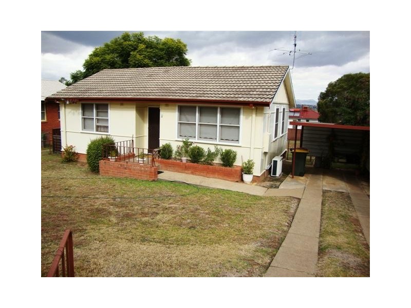 2 Westow, Tamworth NSW 2340