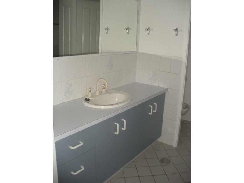 96 Edward St, Tamworth NSW 2340