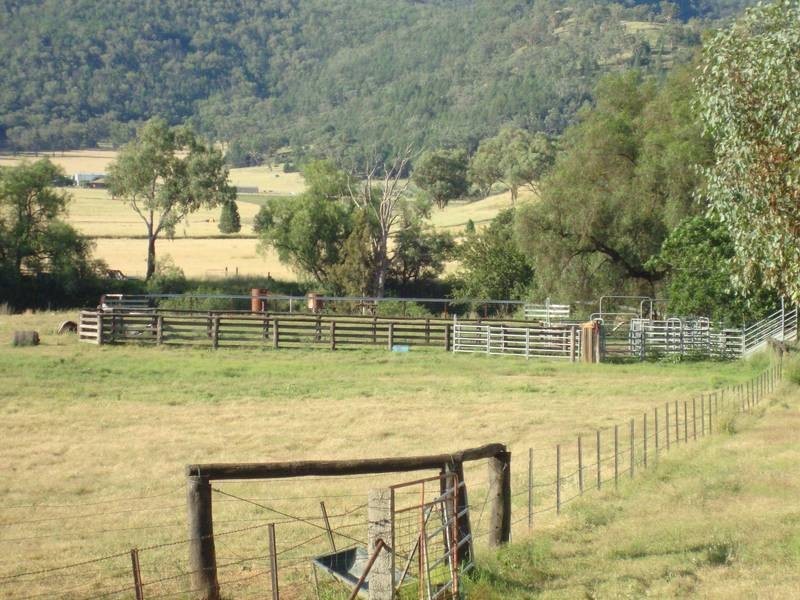 309 Ormans Lane, Kootingal NSW 2352