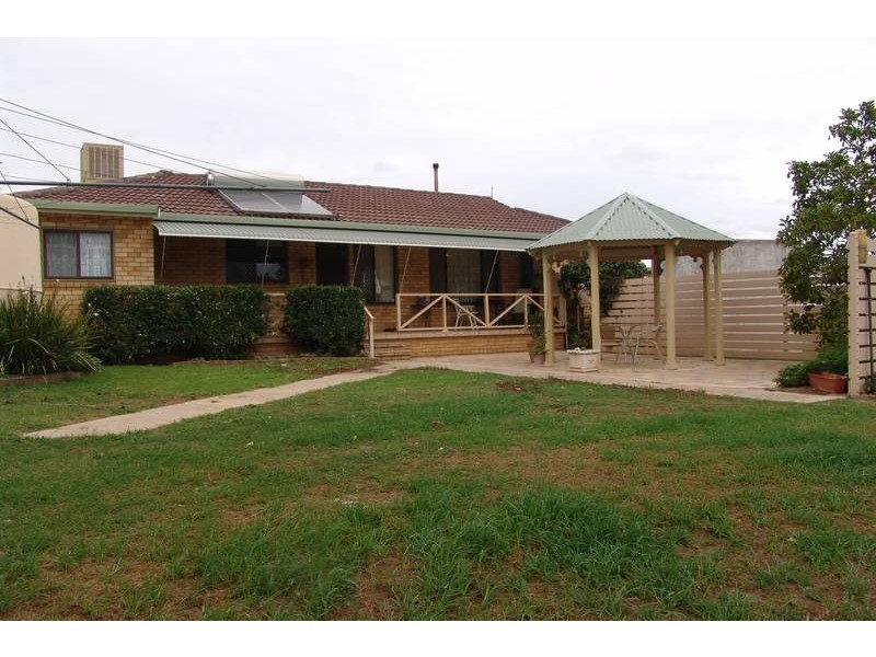 13A Warwick Rd, Tamworth NSW 2340