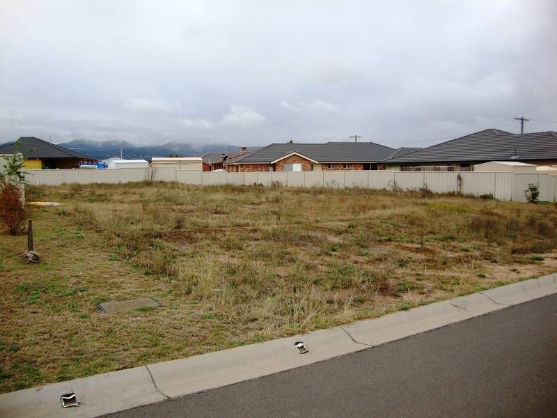 11 Wagonia Drive, Kootingal NSW 2352