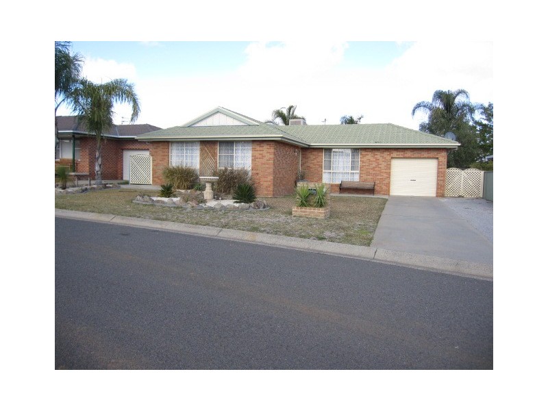 15 Janelle Street, Tamworth NSW 2340