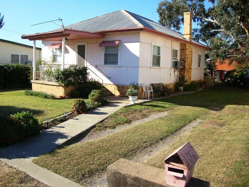 16 Belmore Street, Tamworth NSW 2340