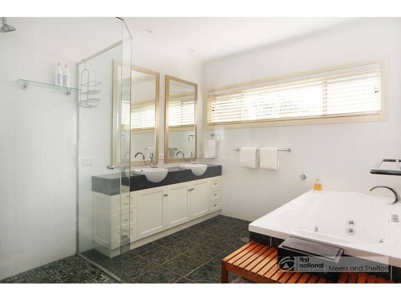 23 Barrington Drive, Tamworth NSW 2340