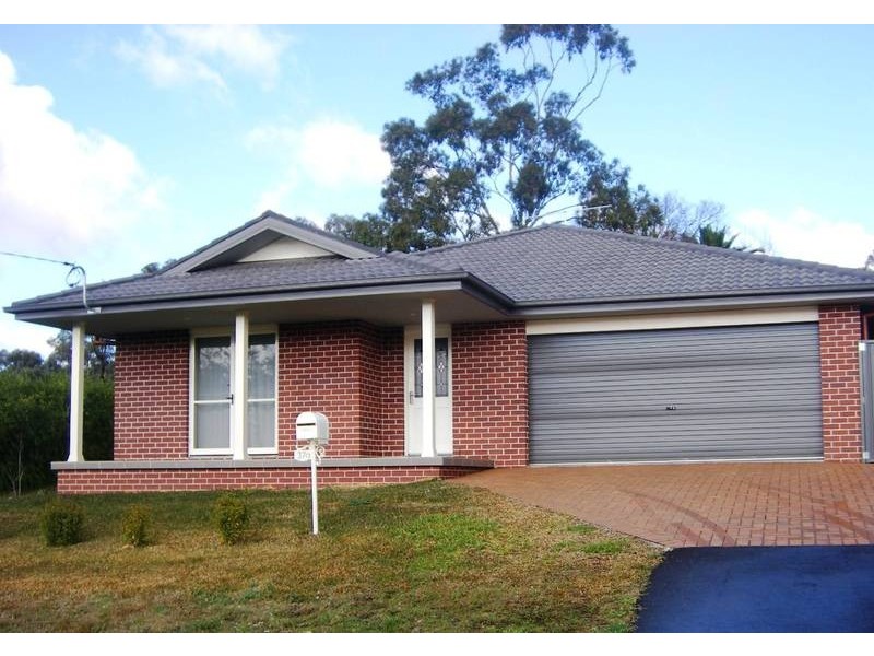 37A Myrene Ave, Tamworth NSW 2340