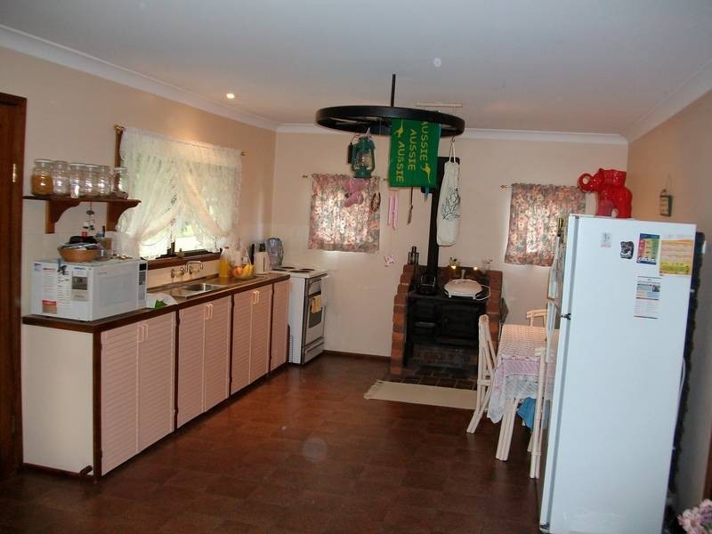 15 Duncan Street, Woolomin NSW 2340