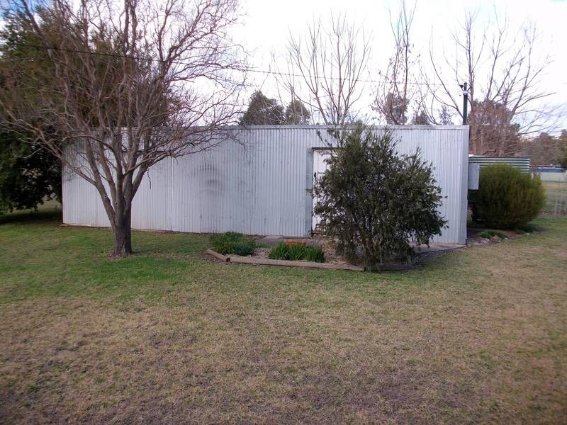 15 Duncan Street, Woolomin NSW 2340