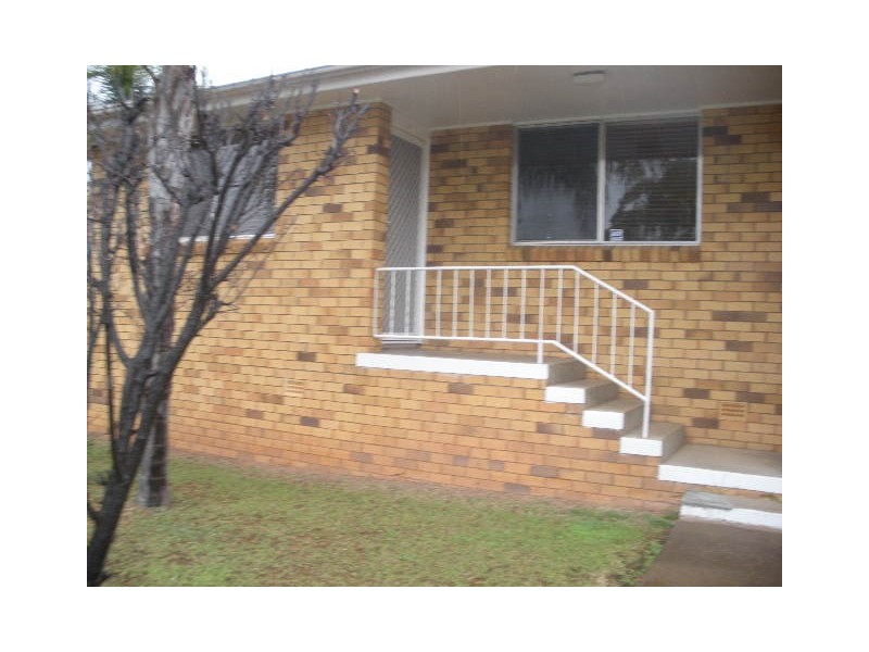 34 David st, Tamworth NSW 2340