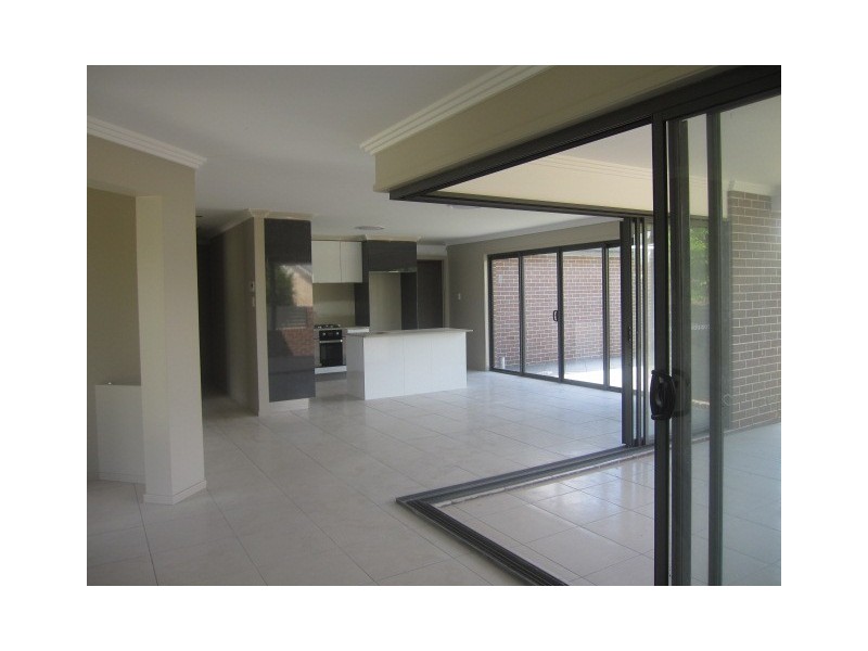4 The Grange, Tamworth NSW 2340
