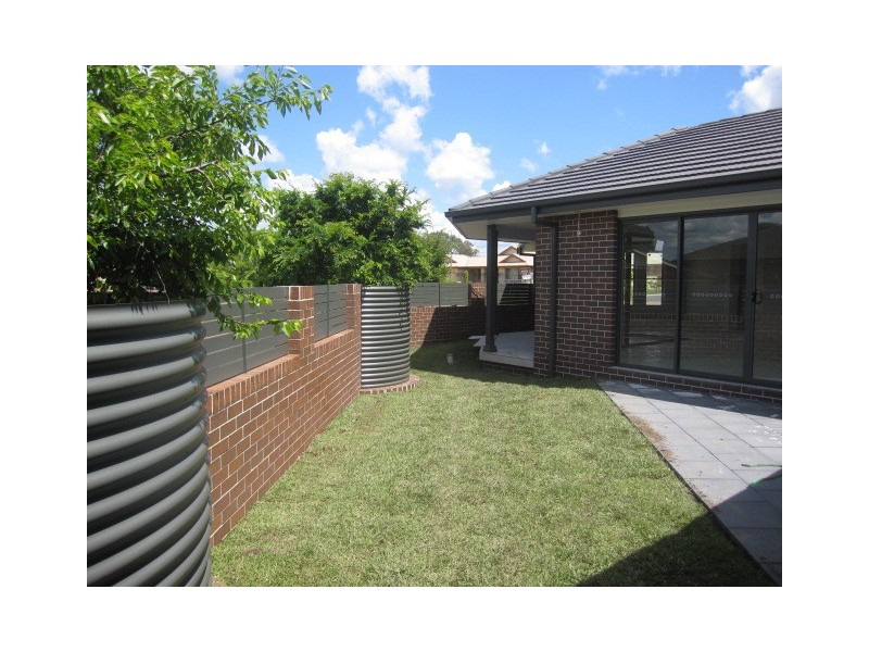 4 The Grange, Tamworth NSW 2340