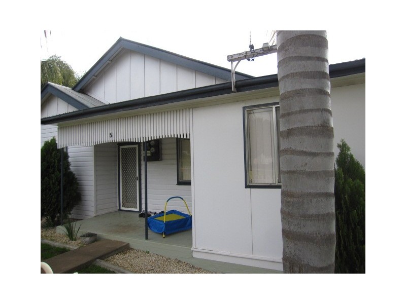 5 Gipps street, Tamworth NSW 2340