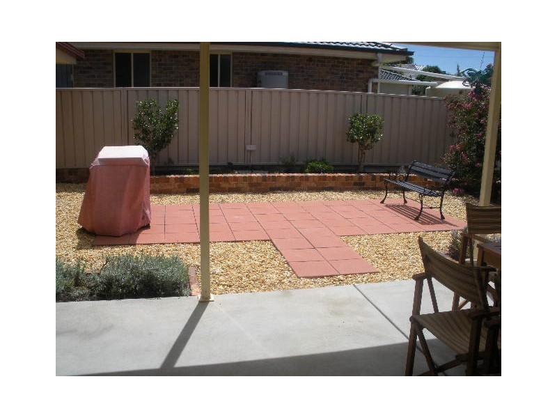 2 The Grove, Tamworth NSW 2340