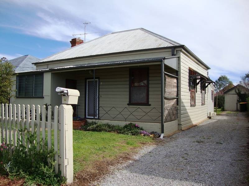 9 Denne Street, Tamworth NSW 2340