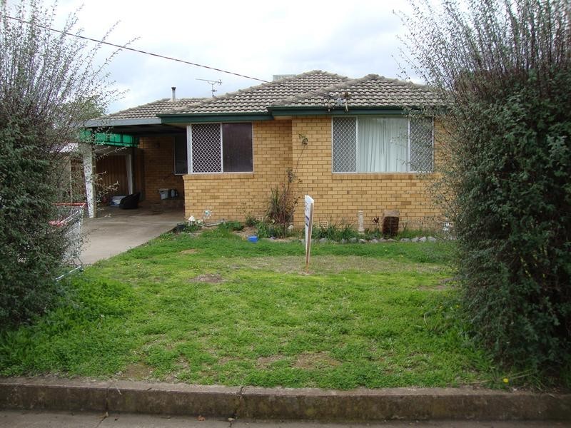 17 Larool Streett, Tamworth NSW 2340