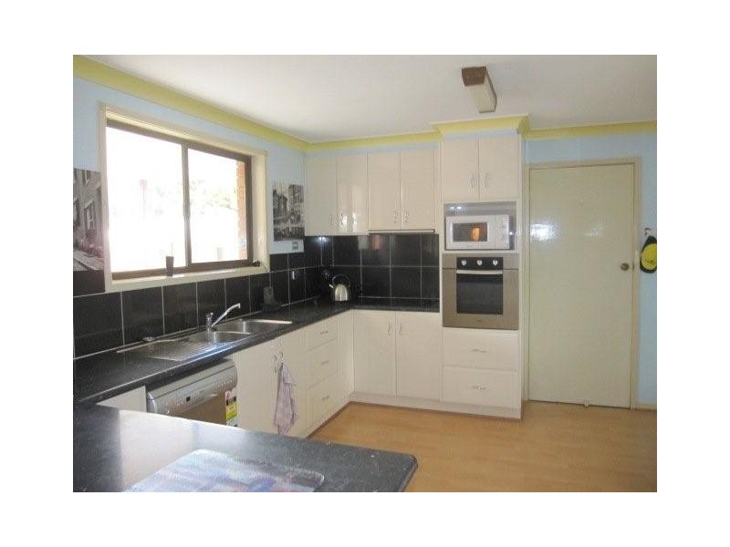 28 Amaroo Road, Tamworth NSW 2340
