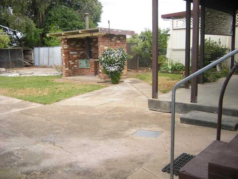 5 Churchill Street, Tamworth NSW 2340