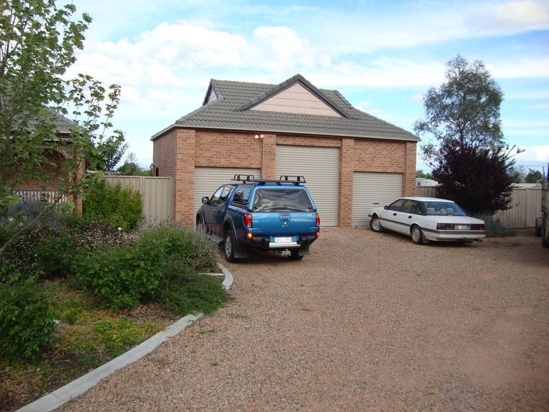 10 Goderich Court, Tamworth NSW 2340