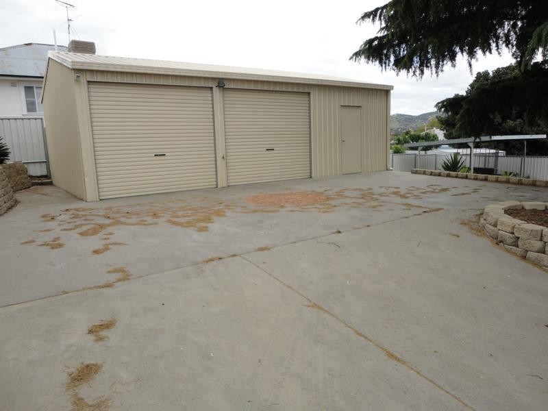 136 Crown Street, Tamworth NSW 2340