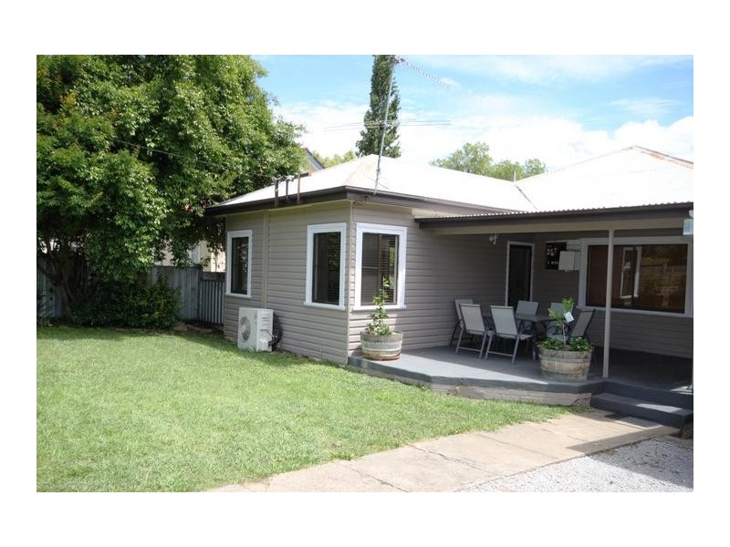 103 Rawson Avenue, Tamworth NSW 2340
