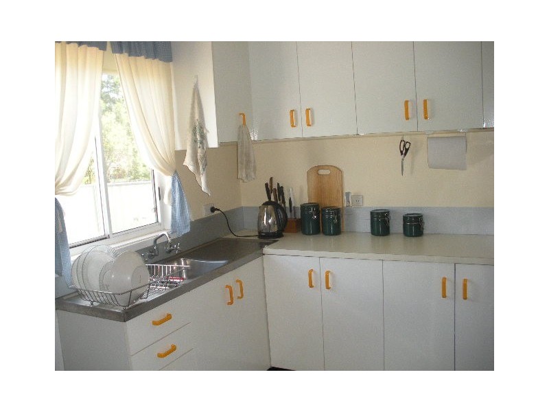 8B Pine Street, Kootingal NSW 2352