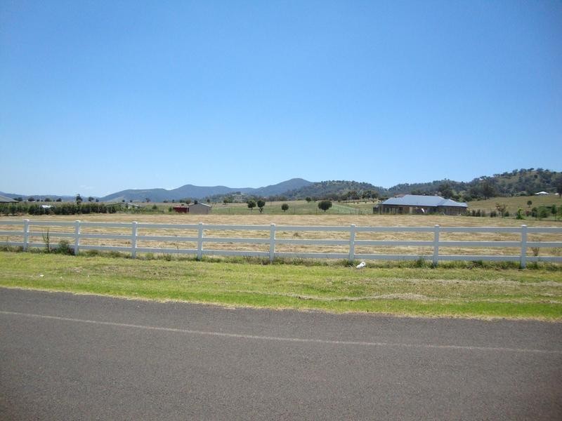35 Sequoia Drive Moore Creek, Tamworth NSW 2340