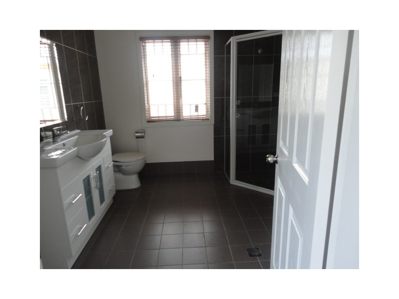 36 Gipps Street, West Tamworth NSW 2340