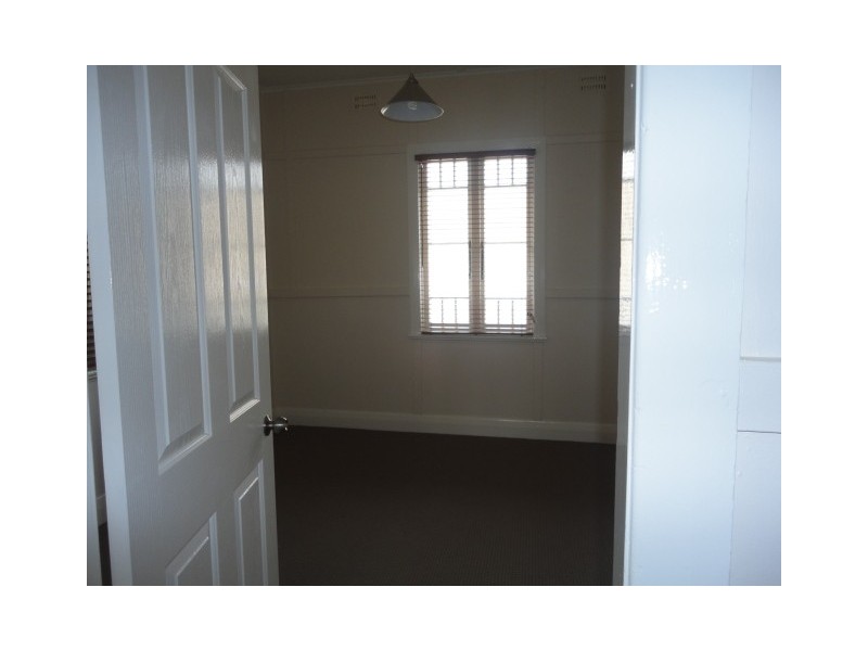 36 Gipps Street, West Tamworth NSW 2340