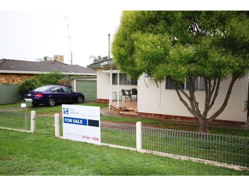 17 Edingburgh Street, Tamworth NSW 2340