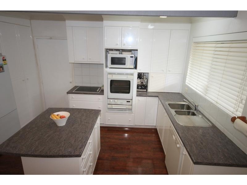 30 McRae, Tamworth NSW 2340