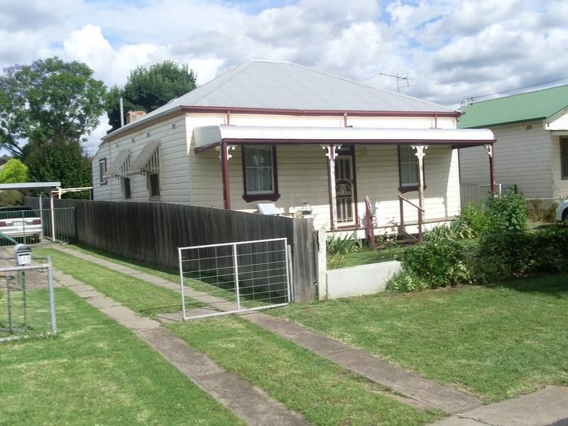 6 Henry Street, Werris Creek NSW 2341