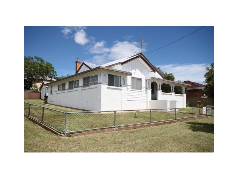 125 Denne Street, Tamworth NSW 2340