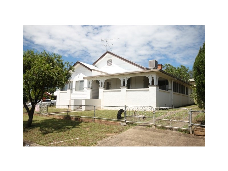 125 Denne Street, Tamworth NSW 2340