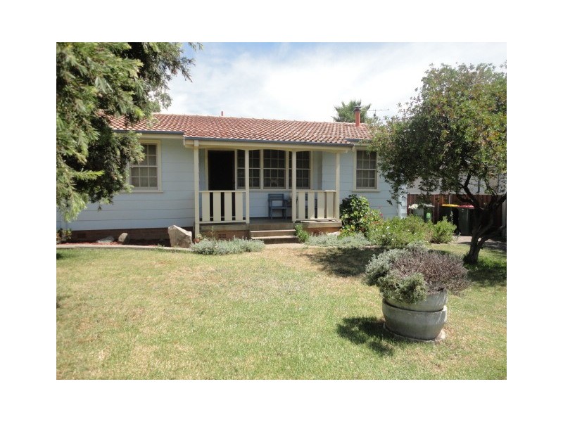 40 Cossa Street, West Tamworth NSW 2340