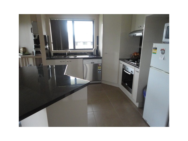 2/11 Cunningham Street, Westdale NSW 2340