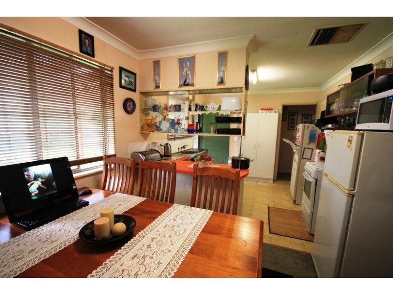 17 Edinburgh Street, Tamworth NSW 2340