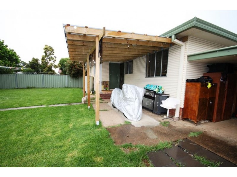 17 Edinburgh Street, Tamworth NSW 2340