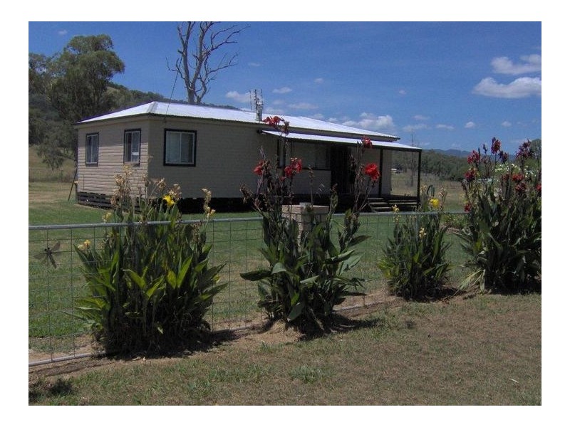 18-20 Nundle Road, Woolomin NSW 2340