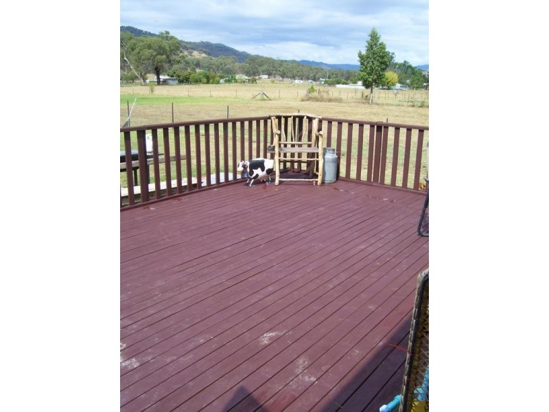 18-20 Nundle Road, Woolomin NSW 2340