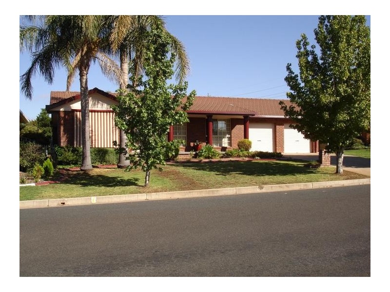 112 Edward Street, Tamworth NSW 2340
