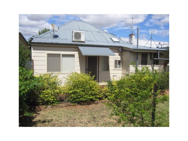 38 Griffin Avenue, Tamworth NSW 2340