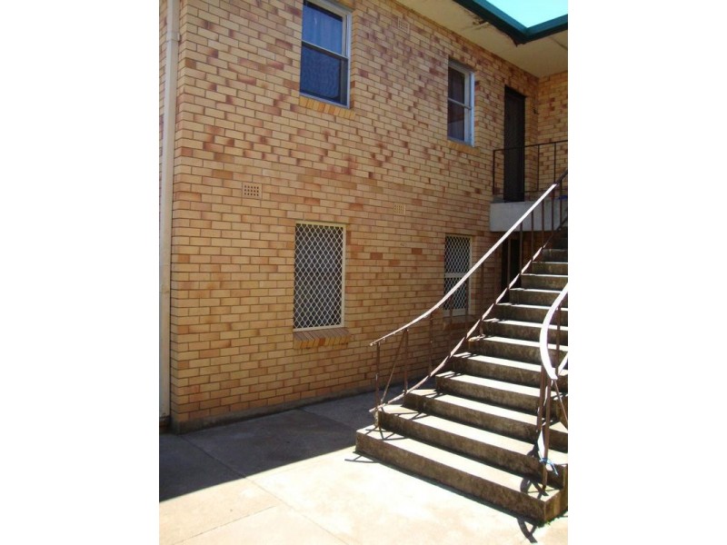 4/15 Diane Street, Tamworth NSW 2340
