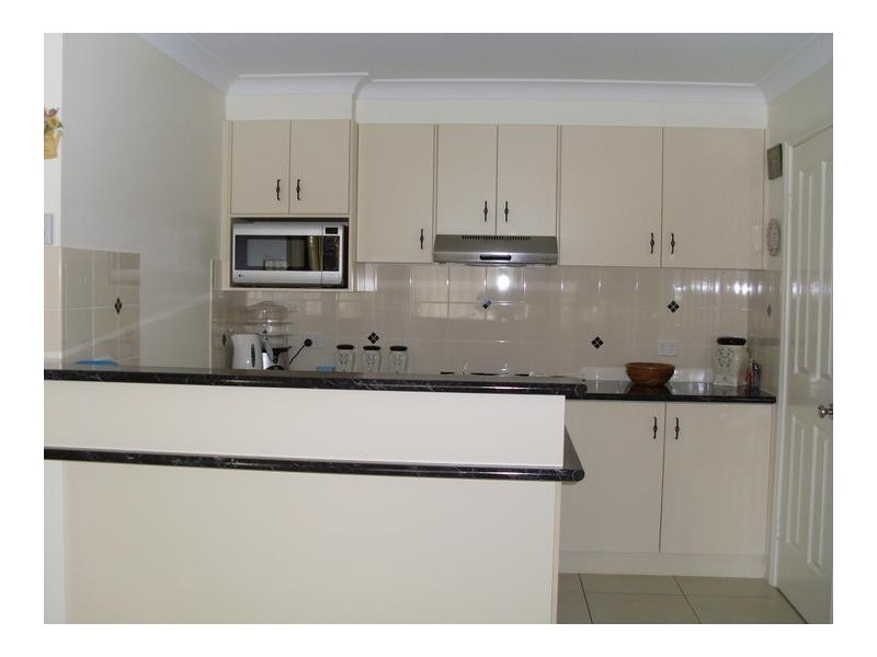 16 Falcon Drive, Tamworth NSW 2340