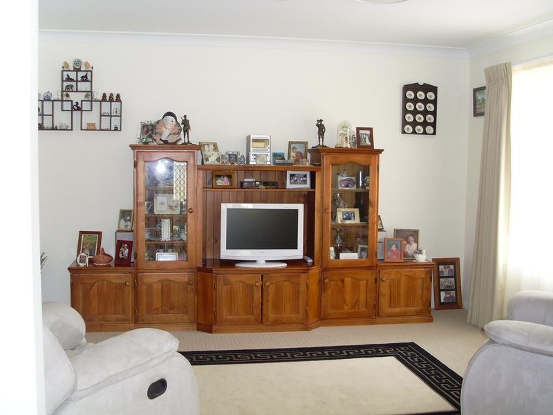 16 Falcon Drive, Tamworth NSW 2340