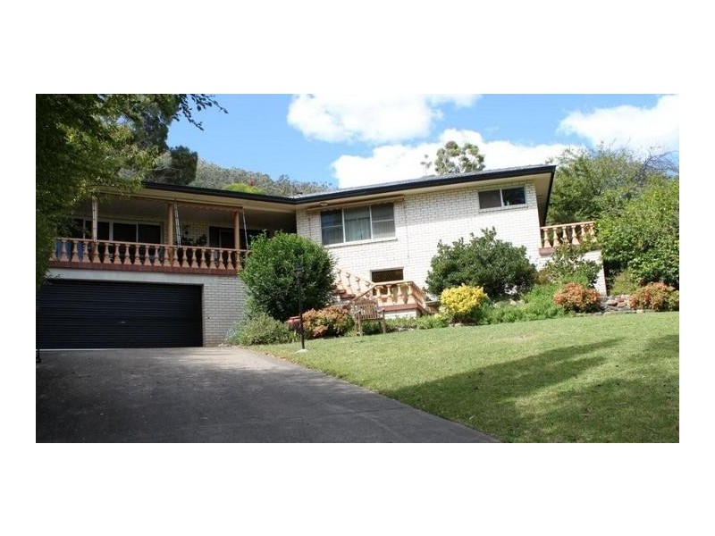 9 Ruthning Ave, Tamworth NSW 2340