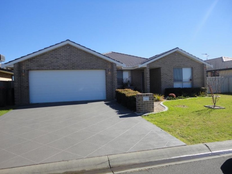 14 Lindsay Road, Tamworth NSW 2340