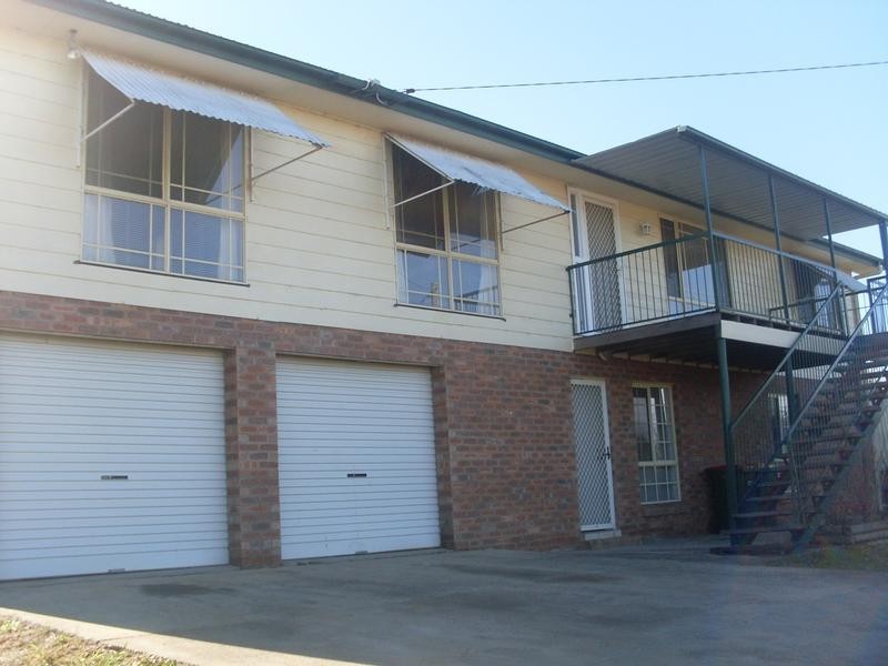 54 Manilla Road, Tamworth NSW 2340