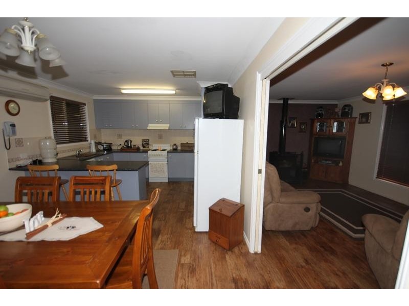 34 Carinya Avenue, Manilla NSW 2346